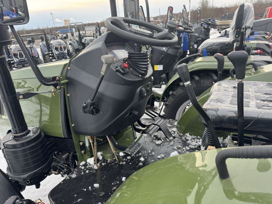 Трактор ДТЗ 504U з компресором