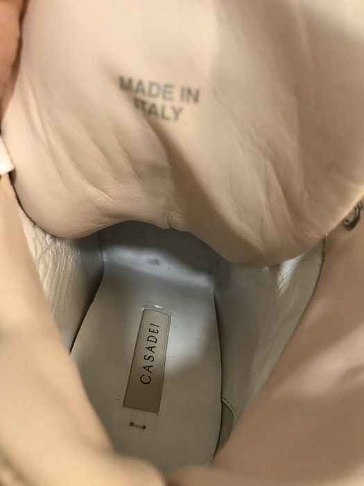 Ботинки женские CASADEI нежно розового цвета