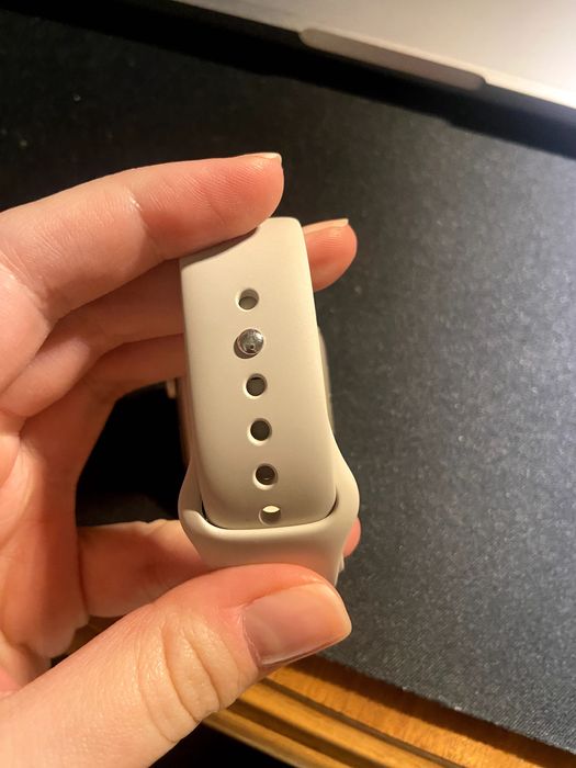 Apple Watch SE biały