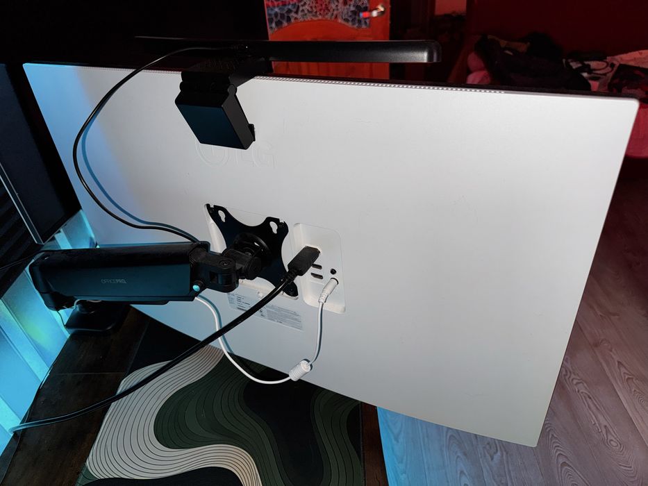 Монітор LG 32UN650-W, 32” 4K IPS