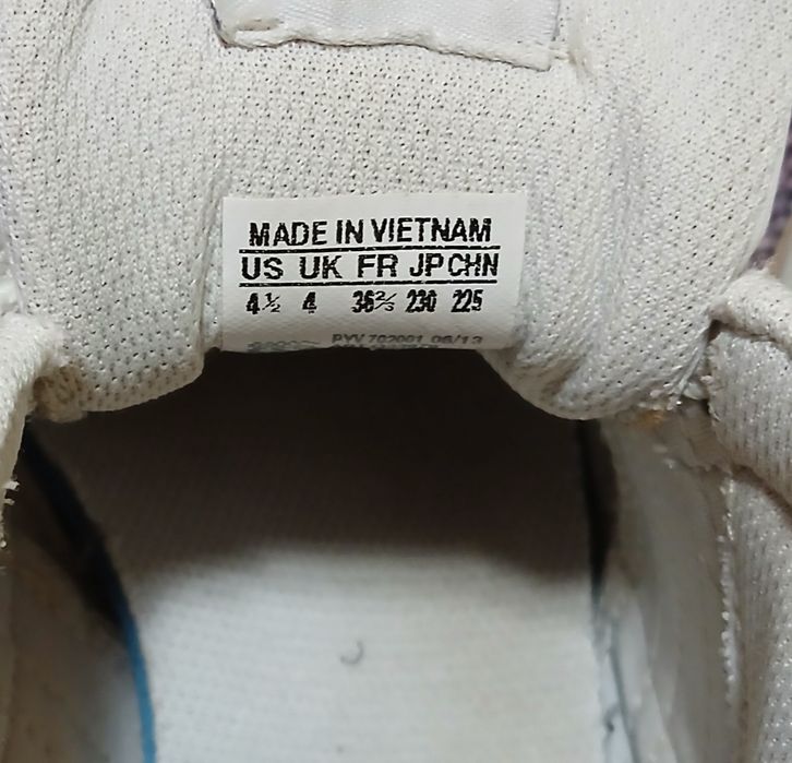 Кросовки Adidas ( оригинал)