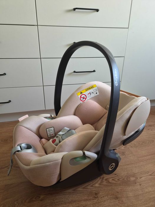 Fotelik samochodowy Cybex Cloud T i-Size z bazą