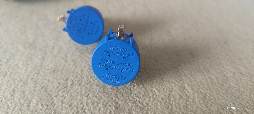 Багатооборотний потенціометр