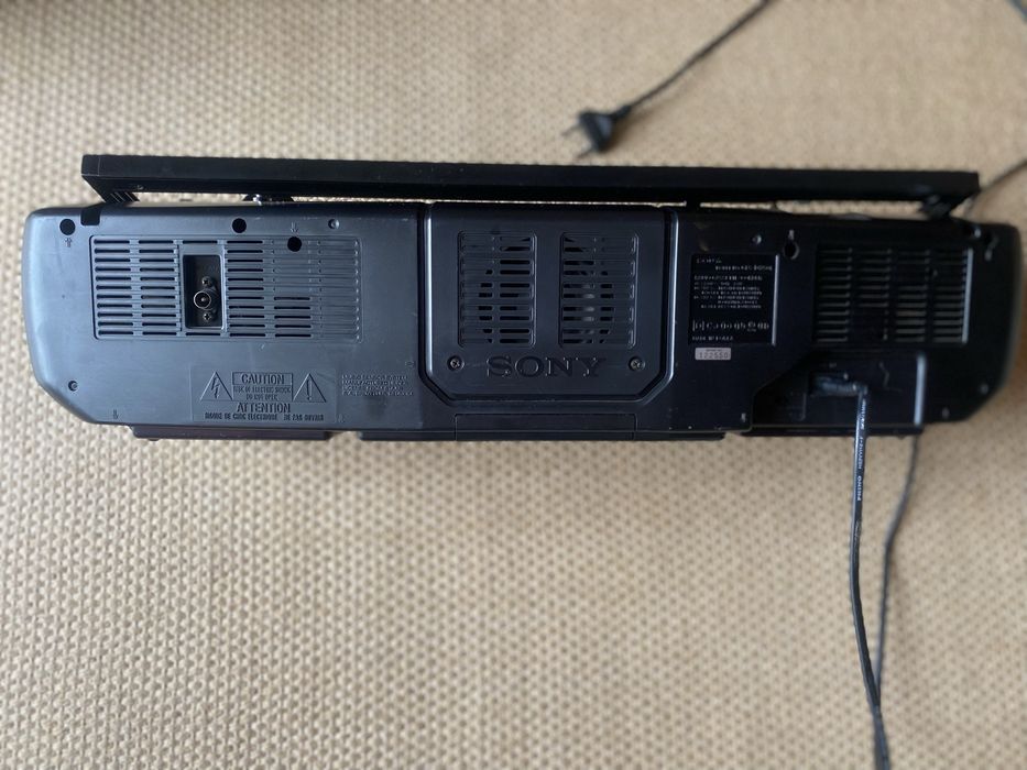 Rádio Cassete Sony CFS-DW50L Mega Bass - Funcional