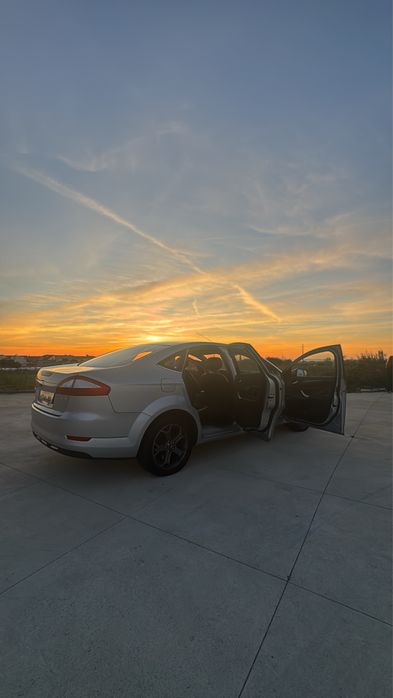 Ford Mondeo 1.8 TDCI 125 CV — photo 3