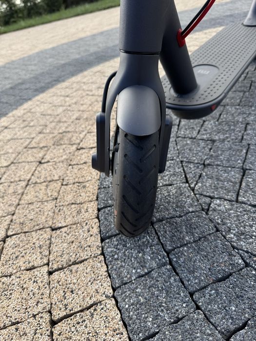 Hulajnoga elektryczna Xiaomi Mi Electric Scooter Pro