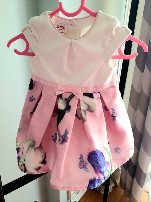 Sukienka wizytowa w kwiaty 3d Ted Baker 3-6 miesięcy