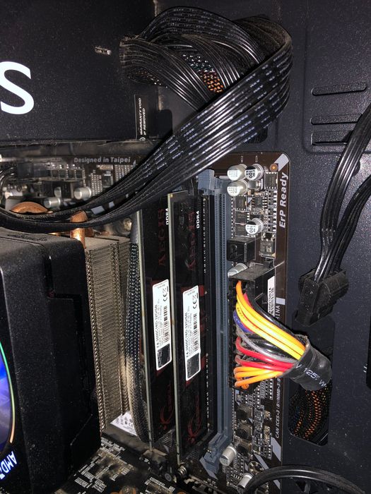 Desktop with 32GB RAM, GTX 1060 2GB, and Motherboard, Processor, and Two RAM Modules64752417254785121