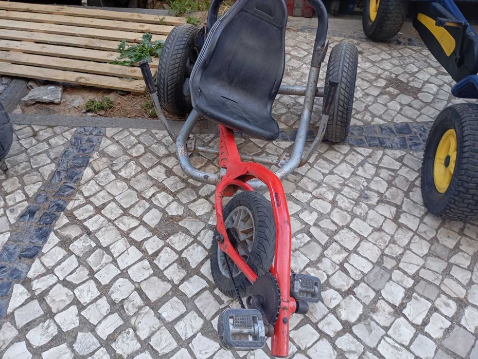 Carrinho a pedal