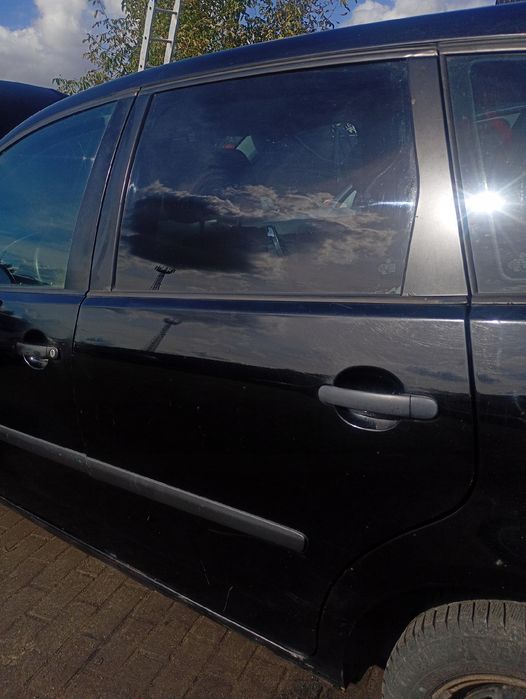 VW POLO N9 9N 01-07 DRZWI LEWE TYLNE TYŁ kod lakieru L041