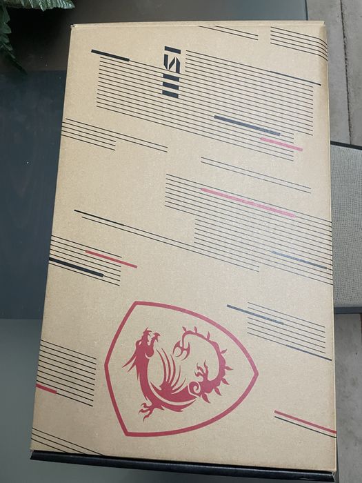 MSI Katana GF76 11UE - Avariado