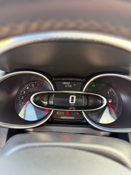 Renault Clio 0.9 TCe 2019 **Desde 139€ mês**