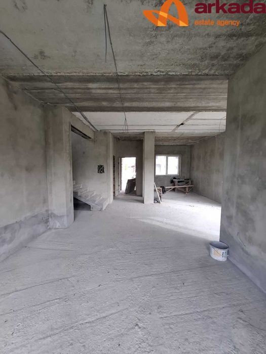 Продається будинок в котеджному містечку. До центру 15 хвилин.