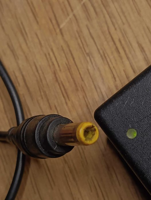 Зарядне блок живлення до ноутбука FUJITSU 20V 3.25A 65W (5.5×2.5mm)