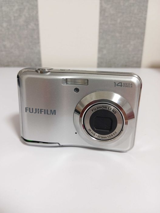 Фотоапарат Fujifilm FinePix AV200 Silver