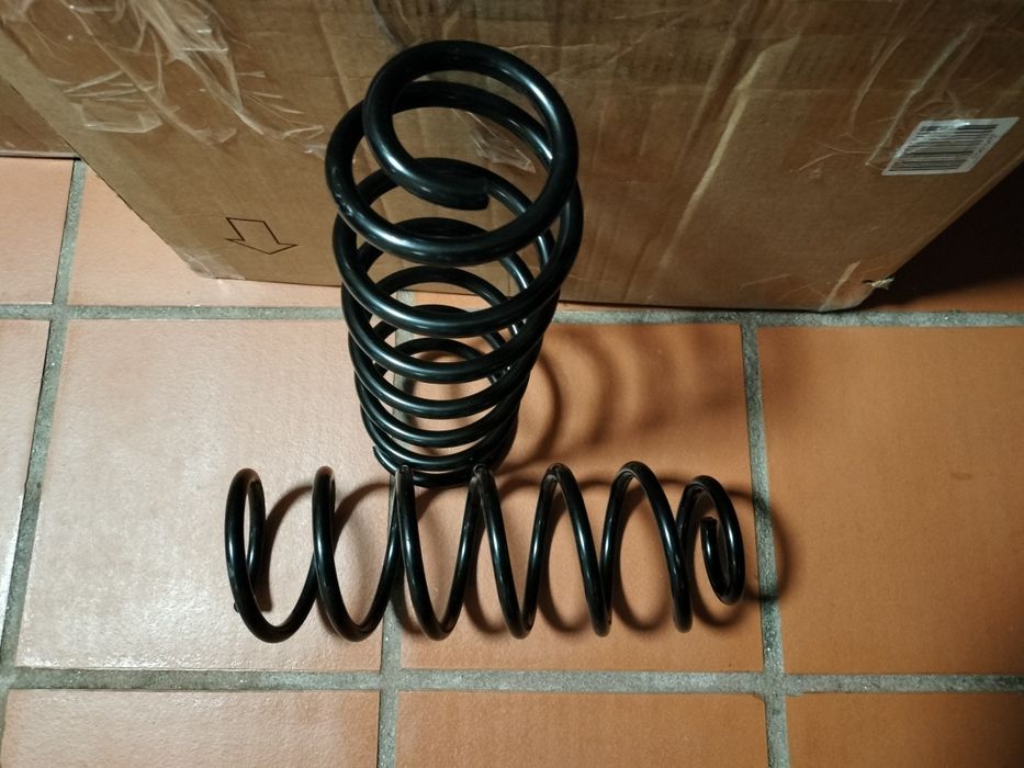 Par Molas Suspensão Dianteira Opel Meriva A / Combo C – Novas (Preço p/ despachar)