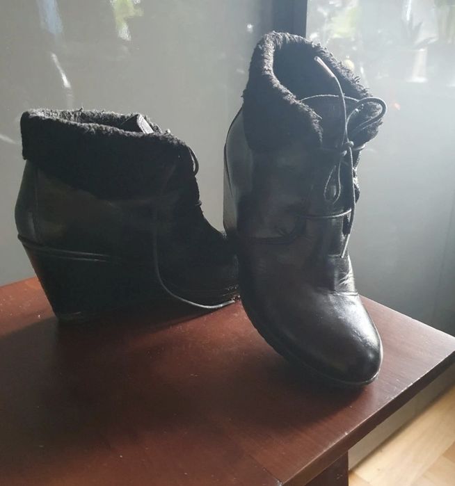 Skorzane koturny Prima Moda r.36