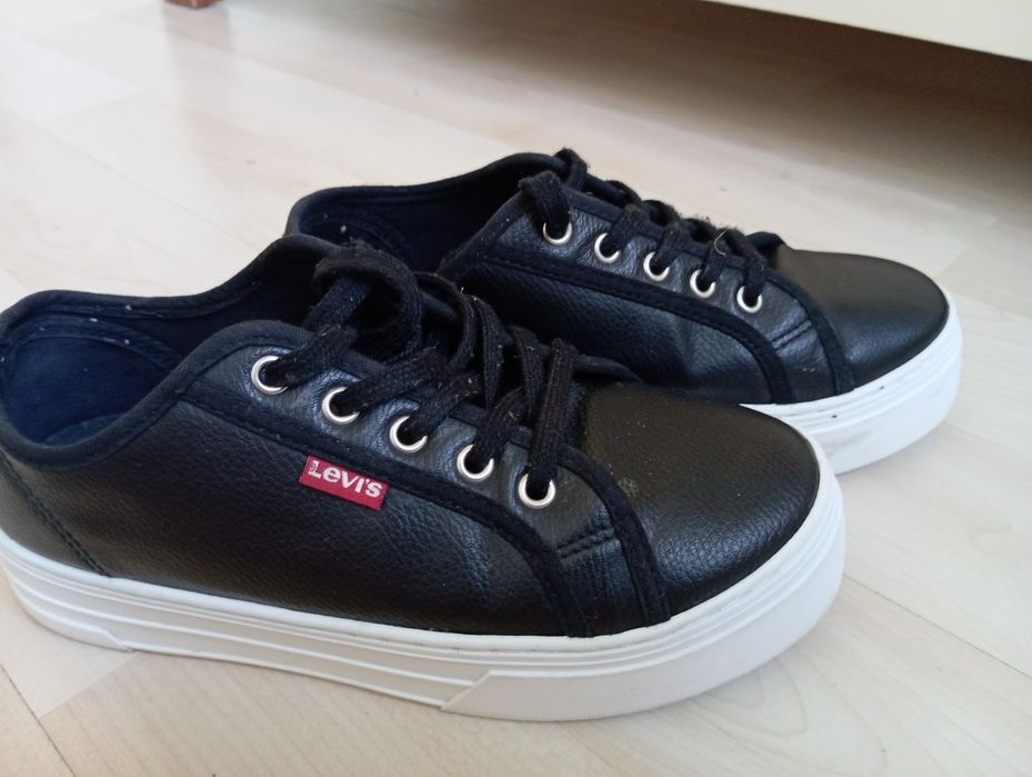 Buty na grubej podeszwie