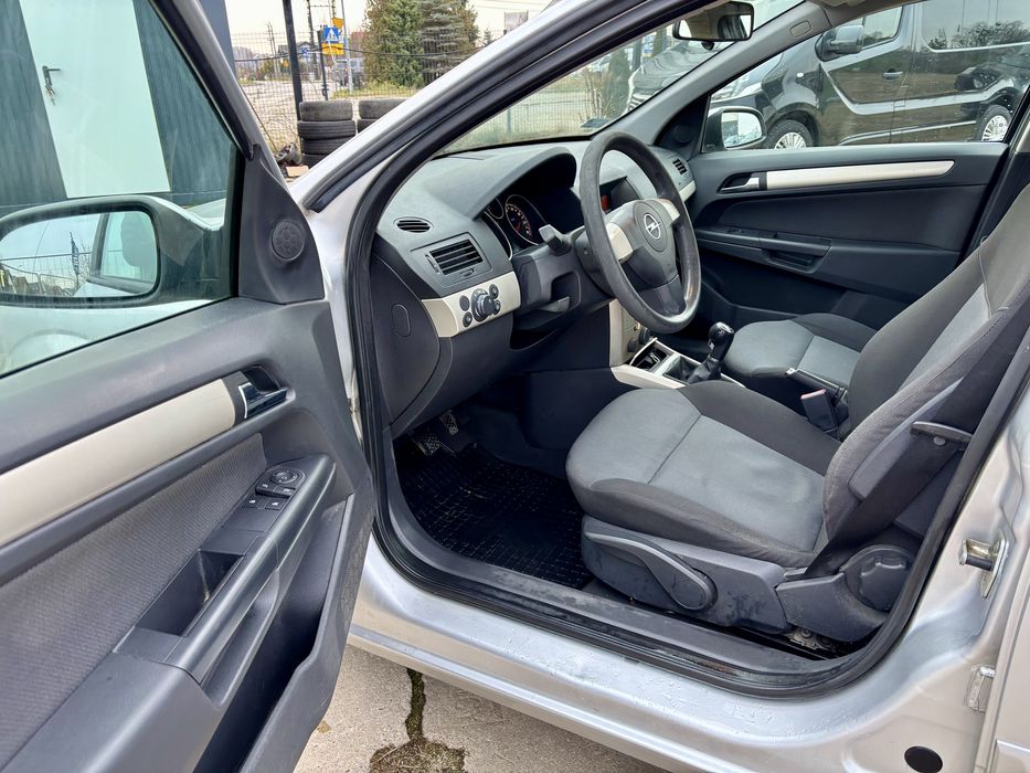 Opel astra Polski salon 1.8 140km Lift