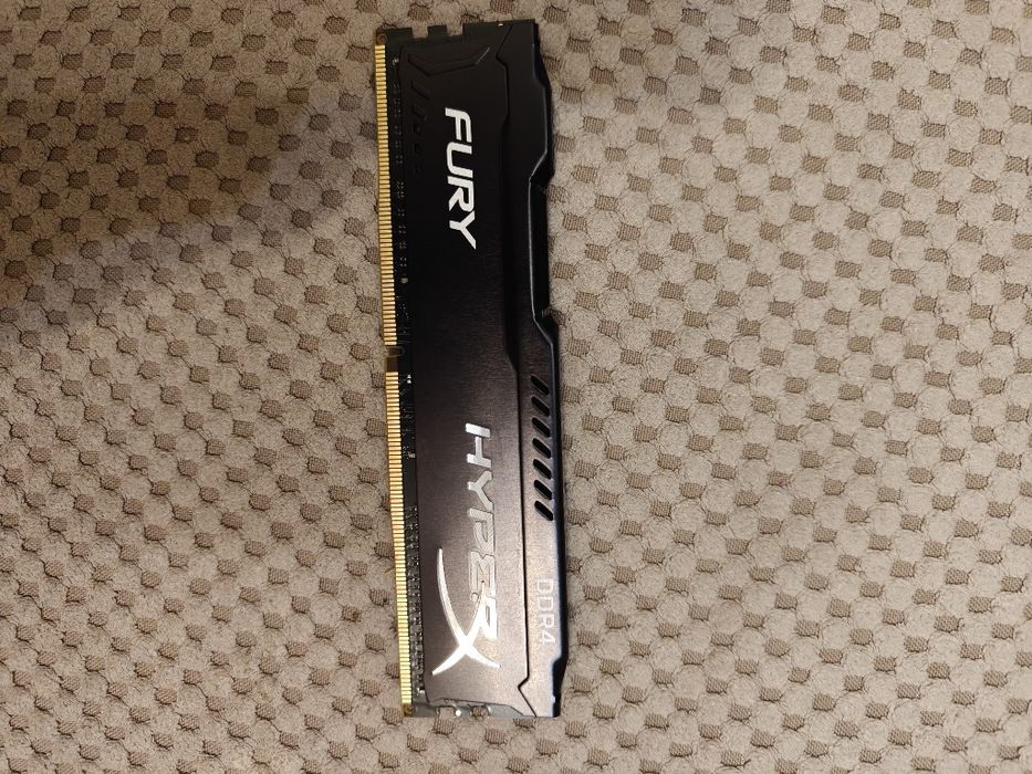 Pamięć RAM DDR4 32GB / 64GB (Moduły 16GB) Corsair 3000 /  HyperX 2133