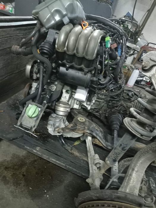 Silnik skrzynia na części 2.0 ALT audi A4 B6 B7 łapa sanki sprzeglo