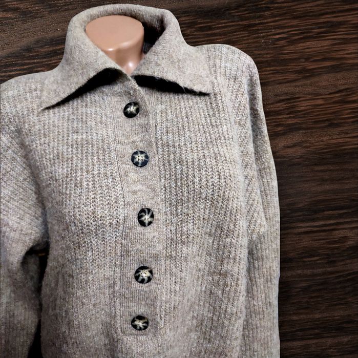 Свитер женский 48-52р.,,Gina tricot "(Bangladesh).