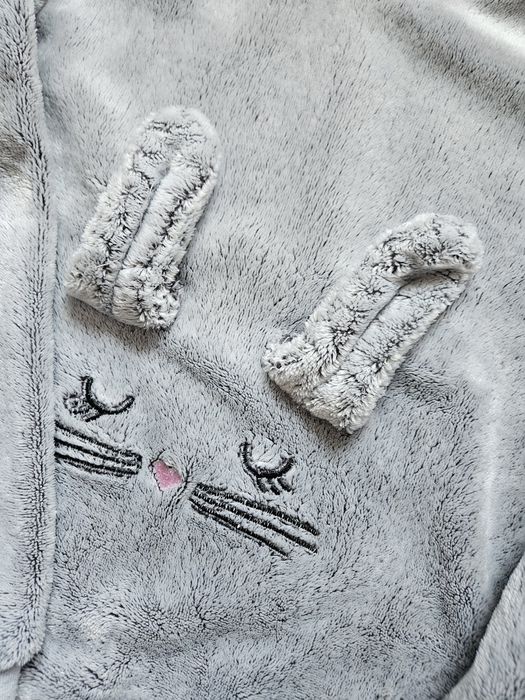 Bluza/sweter dziewczęcy 122 pluszowy