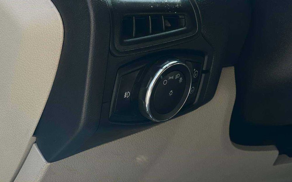 Ford Focus 2012 року