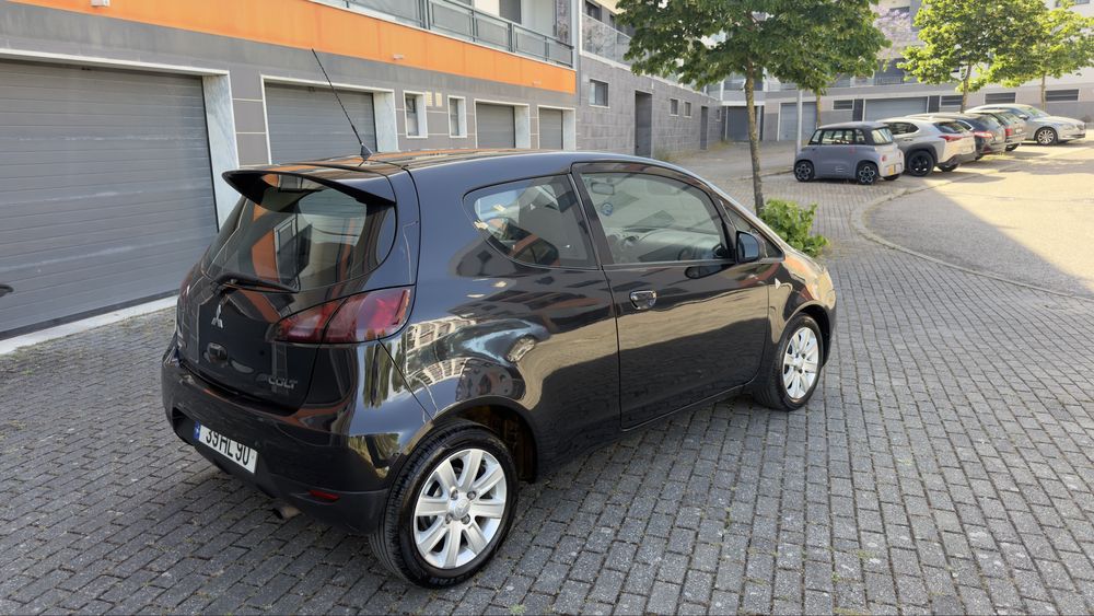 Mitsubishi colt 1.1 Ar Condicionado