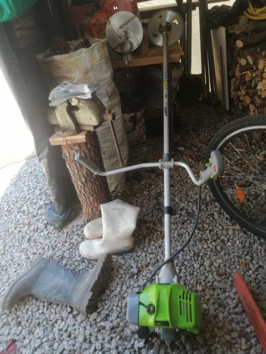 Vendo Máquina ceifeira