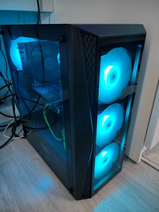 Komputer i5-8600k, HyperX 2x8 2400 CL12, GTX 980 PNY, 2xDyski, H310