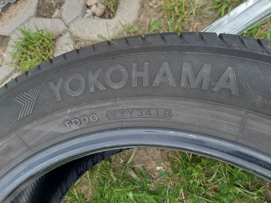 4x Opony letnie 225/55R18 Yokohama BluEarth E70