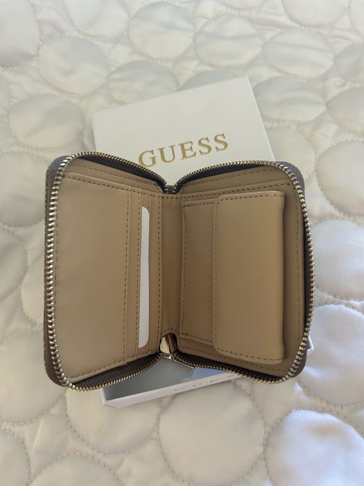 Carteira guess (original)