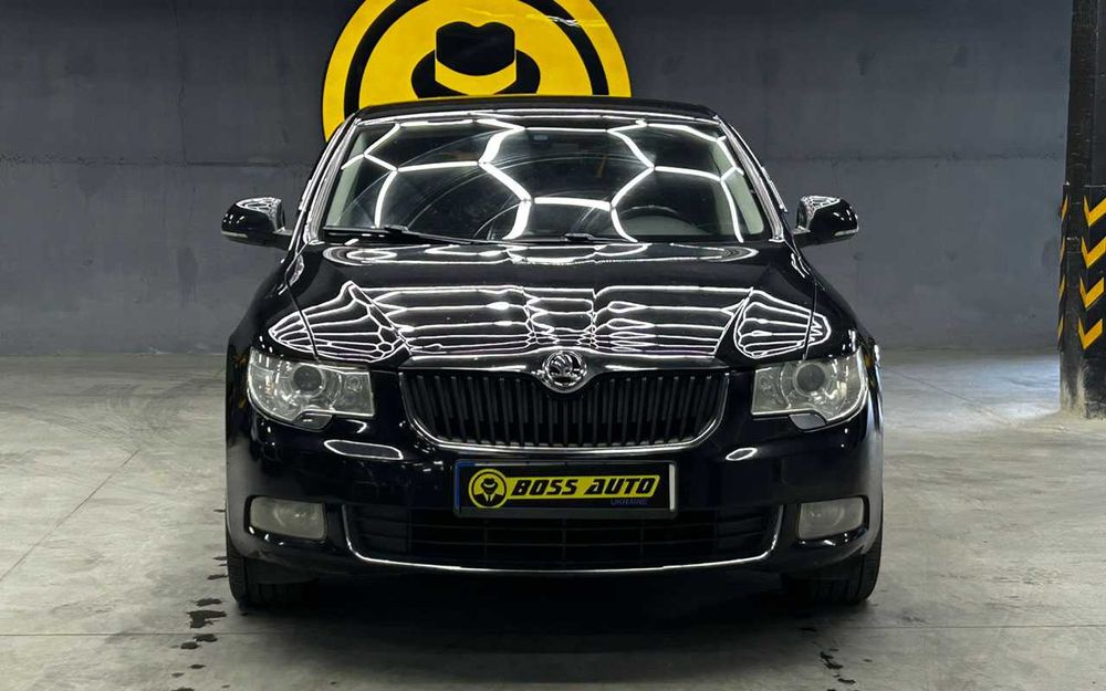 Skoda Superb 2011