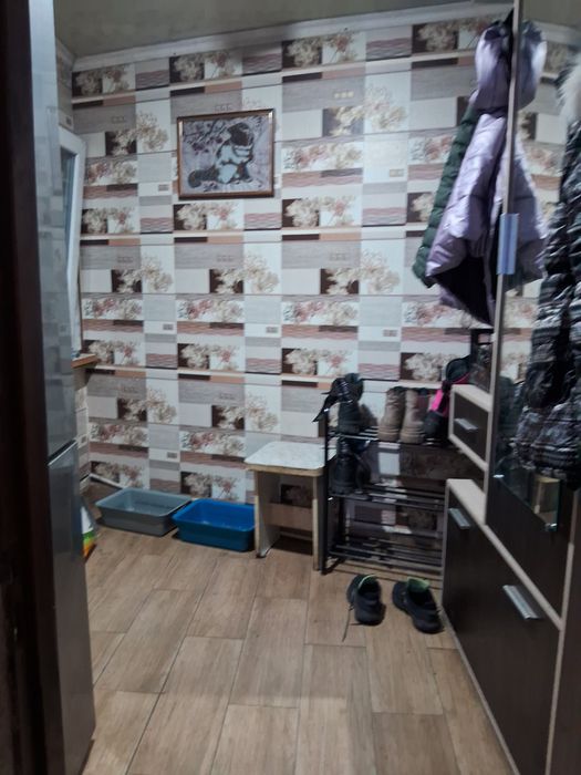 Сдаю комнату  для девушки , женьшины