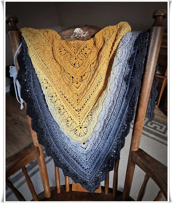 Chusta szydełkowa. Rękodzieło