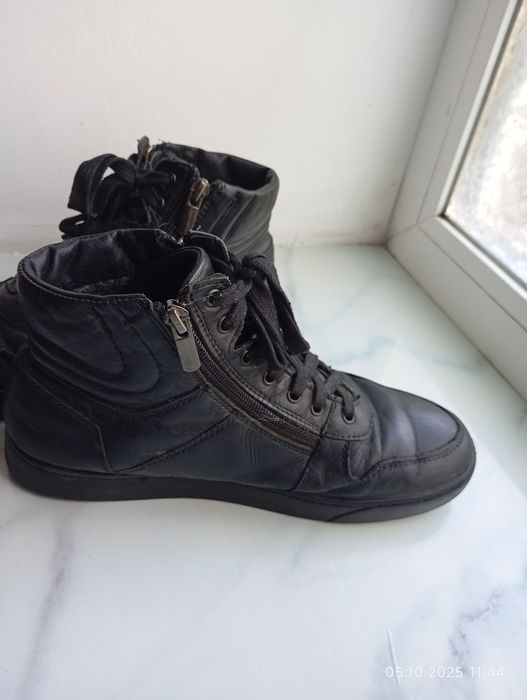 Чоботи,ботинки, черевики для хлопчика