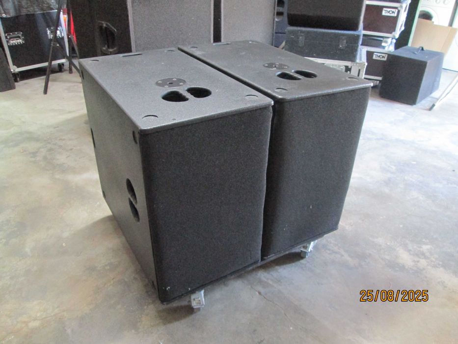 Vario material de som em excelente estado.