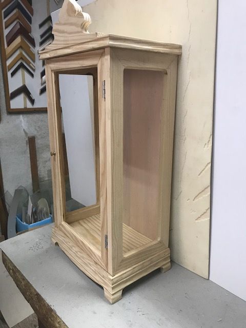 Oratório em madeira