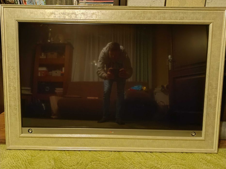 Telewizor 55", 4K ULTRA HD, SMART TV, CINEMA 3D w ozdobnej ramie led