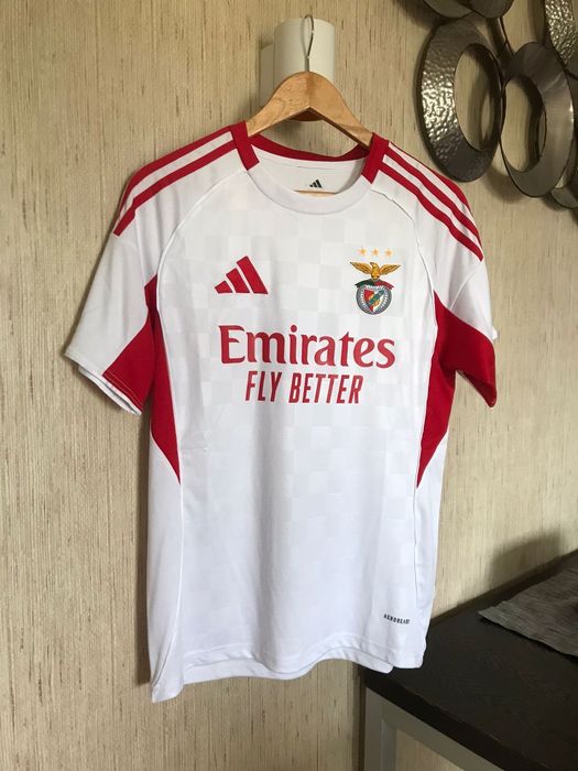 Camisola do SLB época 25/26