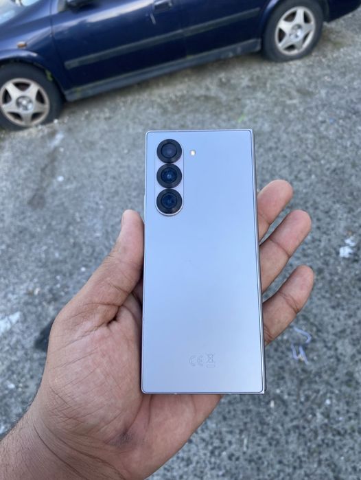 Samsung Z fold 6