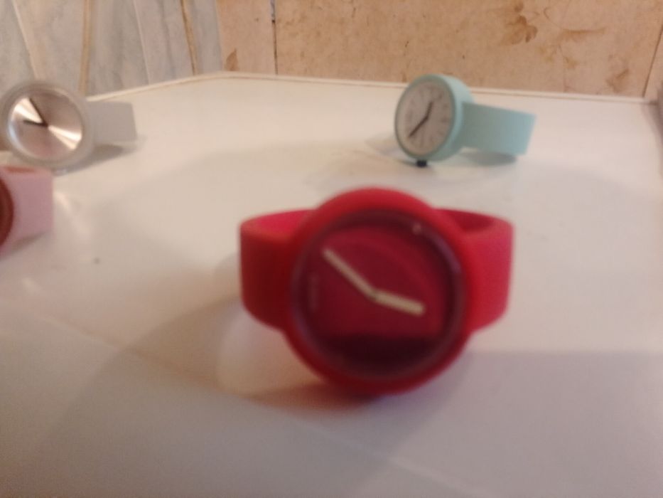 Продам годинники o clock