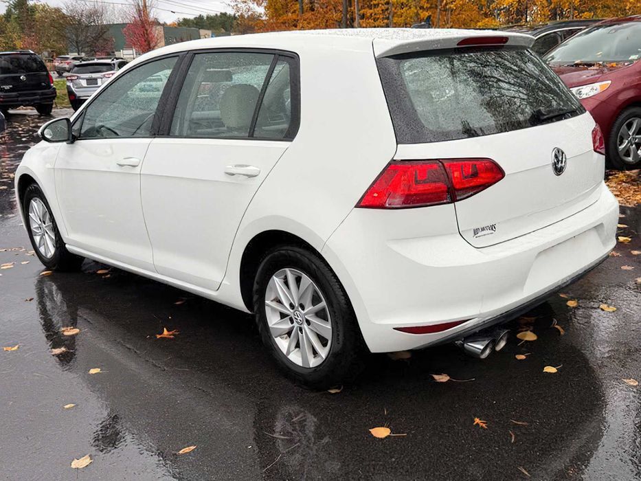 Volkswagen Golf      2015