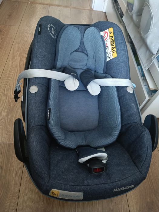 Fotelik samochodowy Maxi Cosi Pebble Pro z bazą