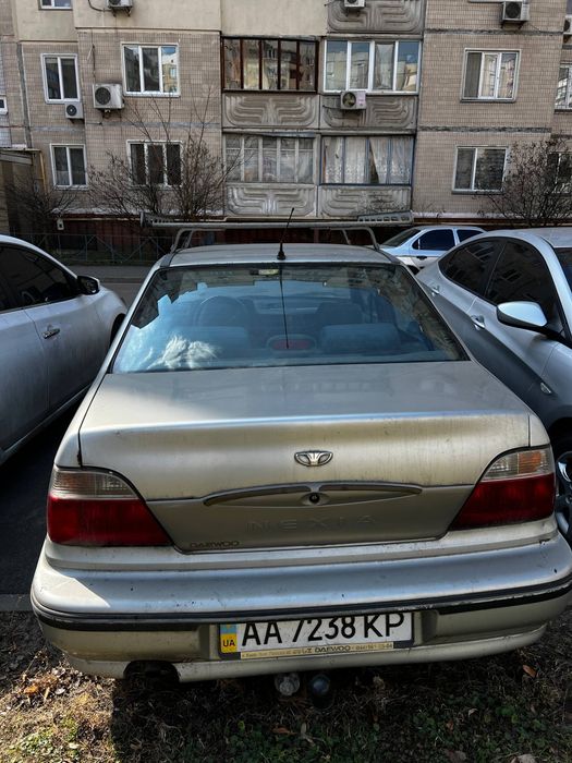 Део нексія 2006 рік газ + бензин