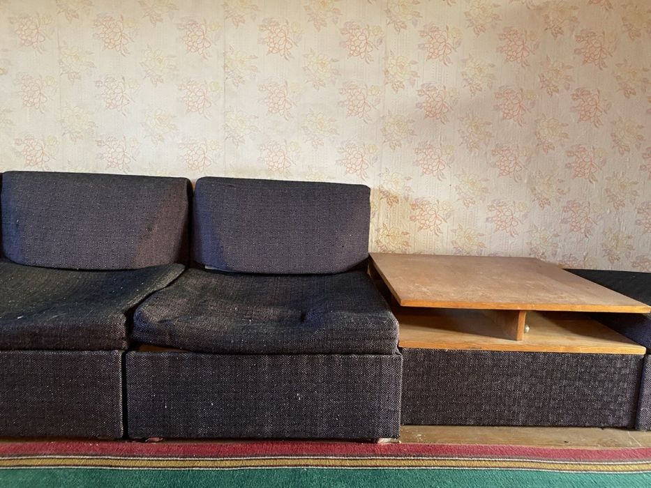 Продам диванний куточок під реставрацію