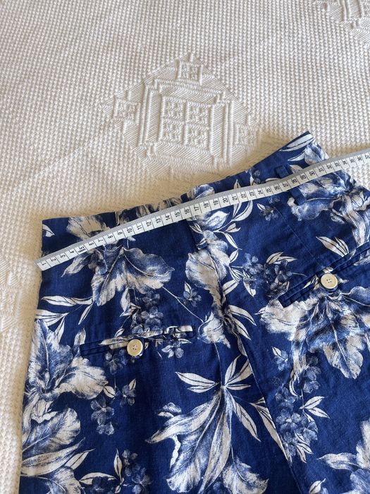 Calções florais em azul da Zara