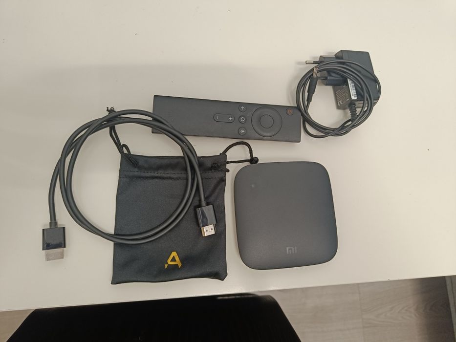 Xiaomi Mi Box 4K - komplet, gotowy do pracy