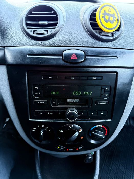 Шевролет Лачетти 2008 год